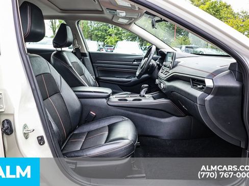 Used 2022 Nissan Altima 2.5 SR w/ Midnight Edition Package FWD image 21
