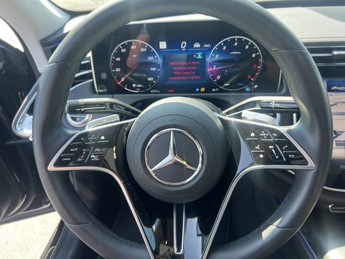 Used 2025 Mercedes-Benz E 350 Sedan image 18