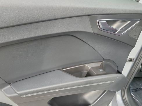 Used 2023 Audi Q4 e-tron Premium Plus w/ Premium Plus image 11