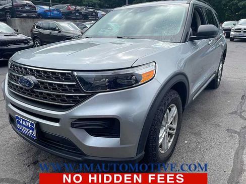 Used 2023 Ford Explorer XLT AWD/4WD image 1