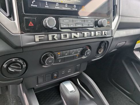 New 2026 Nissan Frontier SV w/ Tow Package AWD/4WD image 23