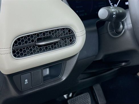 New 2026 Honda HR-V EX-L image 10