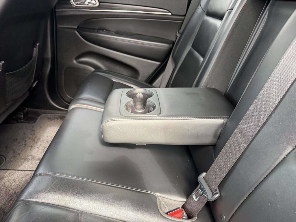 Used 2019 Jeep Grand Cherokee Limited AWD/4WD image 22