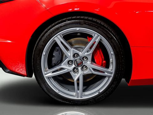 Used 2020 Chevrolet Corvette Stingray Convertible w/ 1LT image 10