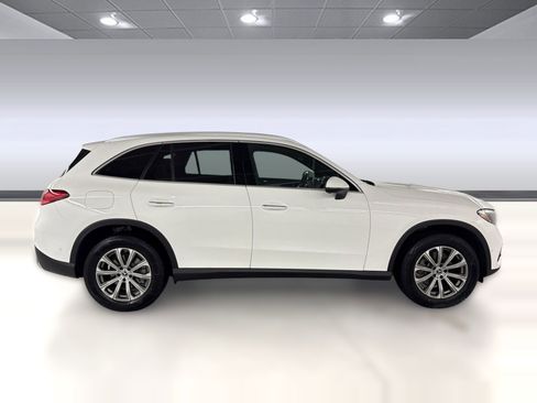 Certified 2026 Mercedes-Benz GLC 300 image 8