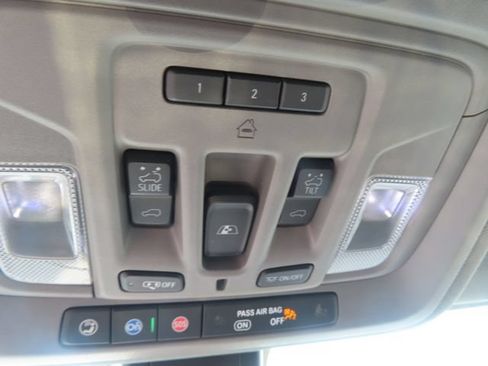 Used 2020 GMC Sierra 1500 SLT w/ SLT Premium Plus Package AWD/4WD image 44