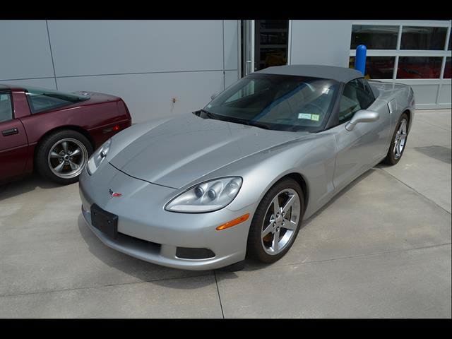 Used 2007 Chevrolet Corvette Convertible w/ Preferred Equipment Group RWD image 1