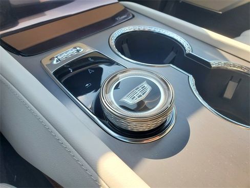 New 2026 Cadillac Vistiq Sport w/ LPO, Floor Liner Package image 16