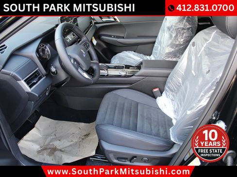 New 2026 Mitsubishi Outlander SE AWD/4WD image 12