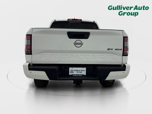 Used 2022 Nissan Frontier SV AWD/4WD image 7