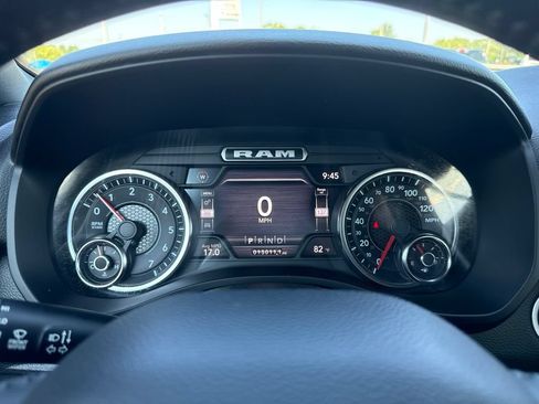 Used 2023 RAM 1500 Big Horn AWD/4WD image 18