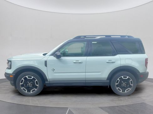 Used 2023 Ford Bronco Sport Outer Banks w/ Tech Package AWD/4WD image 10