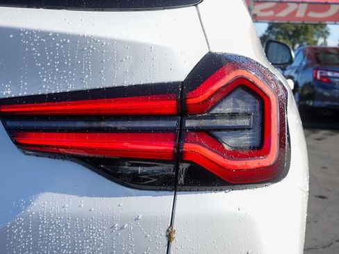 Used 2022 BMW X3 xDrive30i w/ Premium Package w/ZPA image 7