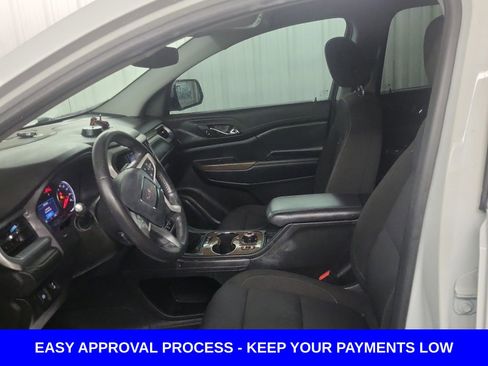 Used 2020 GMC Acadia SLE w/ Driver Convenience Package image 19