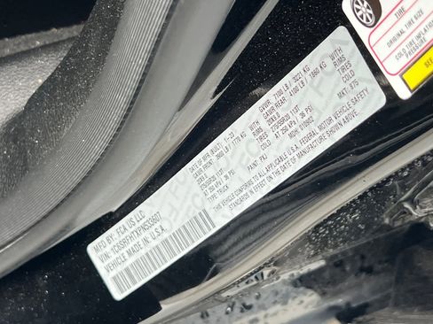 Used 2023 RAM 1500 Limited image 30