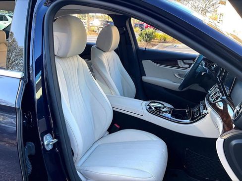 Used 2018 Mercedes-Benz E 300 image 8