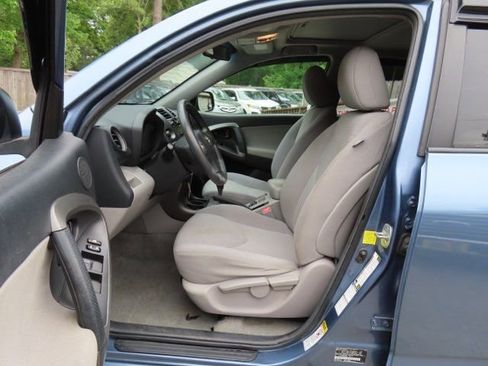 Used 2011 Toyota RAV4 4WD w/ Upgrade Value Pkg image 17
