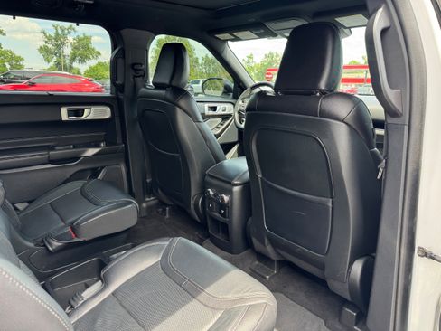 Used 2020 Ford Explorer ST w/ ST Street Pack AWD/4WD image 16