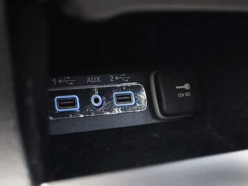 Used 2022 Jeep Grand Cherokee Laredo E AWD/4WD image 24