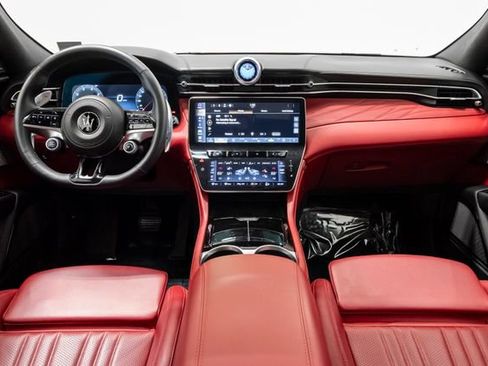 Used 2023 Maserati Grecale Modena image 23