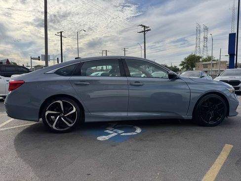 Used 2022 Honda Accord Sport image 4