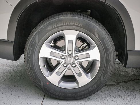 Used 2025 Honda Pilot EX-L image 13