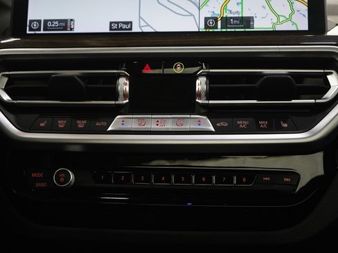 Used 2024 BMW X3 xDrive30i image 16