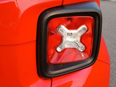 Used 2022 Jeep Renegade Trailhawk w/ Sun/Sound Group image 19