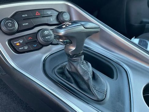 Used 2021 Dodge Challenger SXT image 26