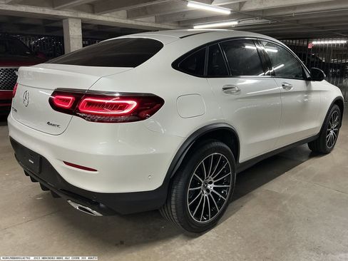 Used 2023 Mercedes-Benz GLC 300 4MATIC Coupe image 5