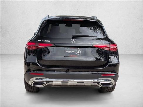 Used 2026 Mercedes-Benz GLC 300 image 8