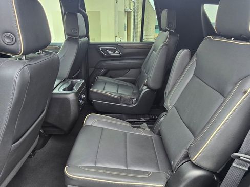 Used 2024 Chevrolet Tahoe Premier AWD/4WD image 17