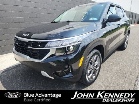 Used 2024 Kia Seltos LX AWD/4WD image 1