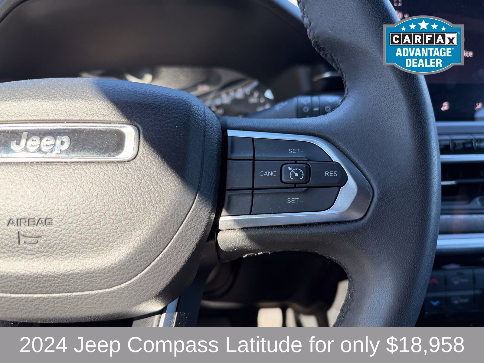 Used 2024 Jeep Compass Latitude AWD/4WD image 12