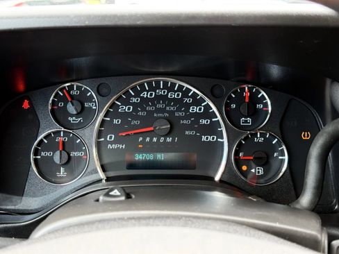Used 2023 Chevrolet Express 2500 w/ Driver Convenience Package RWD image 25