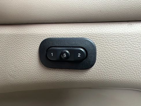 Used 2014 Jeep Grand Cherokee Limited RWD image 28