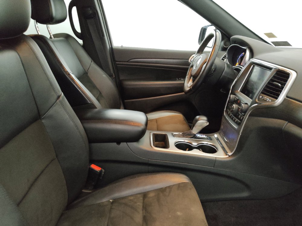 Used 2018 Jeep Grand Cherokee Altitude AWD/4WD image 21