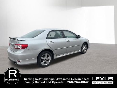 Used 2013 Toyota Corolla S image 8