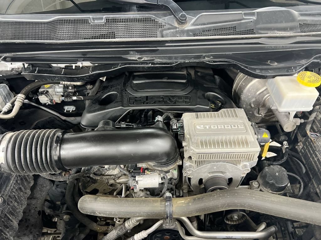 Used 2024 RAM 1500 Laramie AWD/4WD image 25