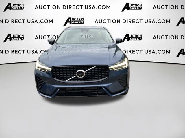 Used 2024 Volvo XC60 T8 Plus w/ Protection Package Premier AWD/4WD image 3