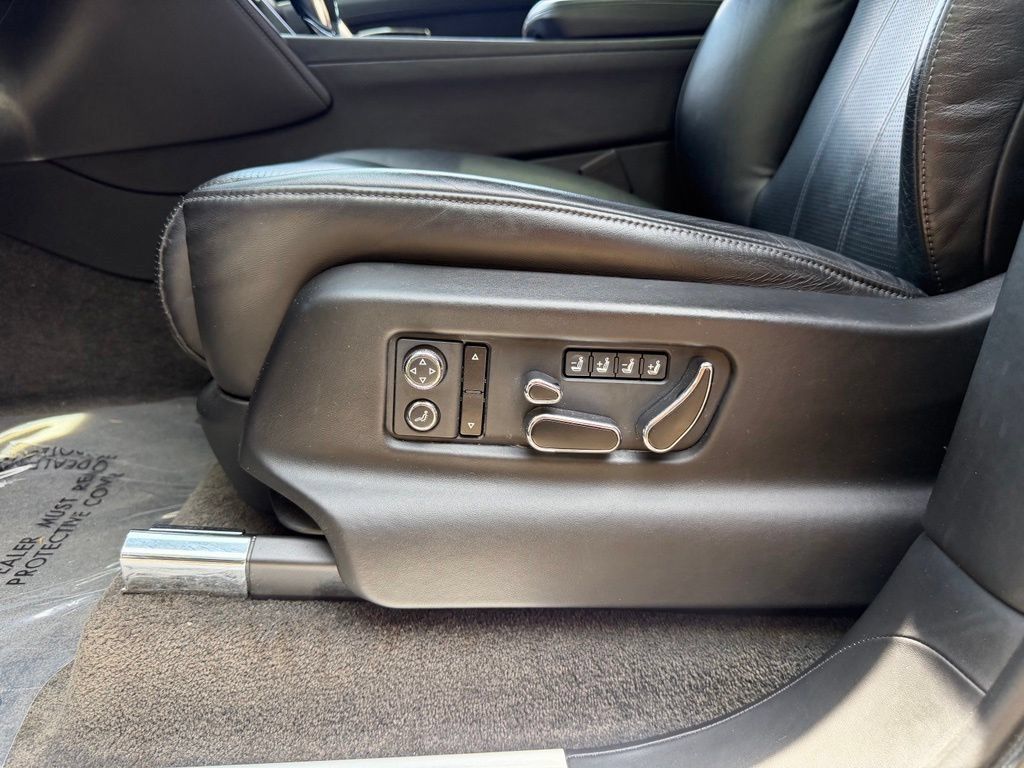 Used 2019 Bentley Bentayga AWD/4WD image 27