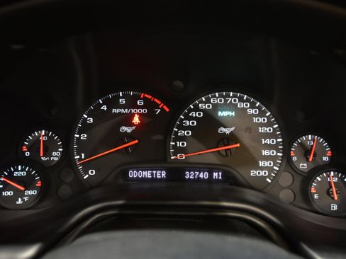 Used 2003 Chevrolet Corvette Convertible w/ Preferred Equipment Group1 image 38