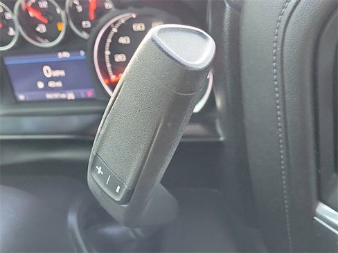 Used 2021 Chevrolet Silverado 1500 LT image 31