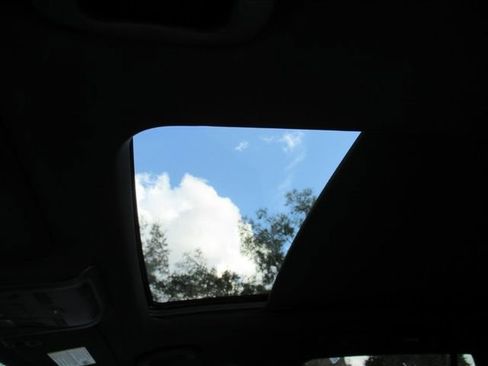 Used 2023 Cadillac XT6 Sport w/ Technology Package image 20