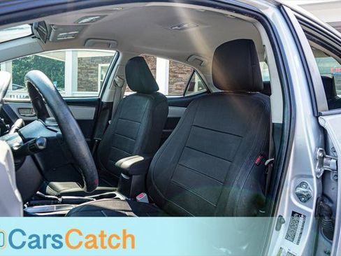 Used 2015 Toyota Corolla LE FWD image 18