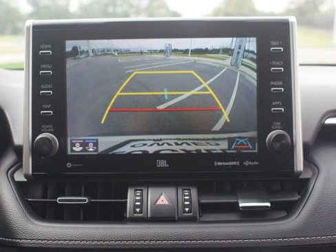 Used 2022 Toyota RAV4 XLE Premium FWD image 7