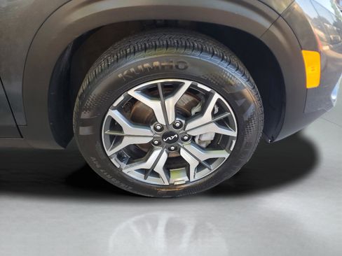 Used 2023 Kia Seltos EX AWD/4WD image 28