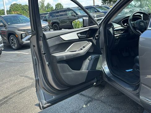 Used 2023 Acura MDX Technology image 11