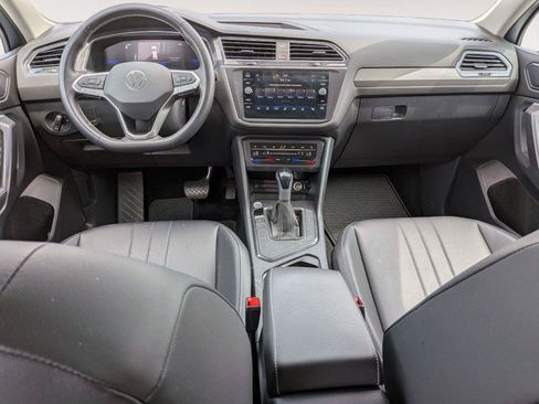 Used 2023 Volkswagen Tiguan SE FWD image 31