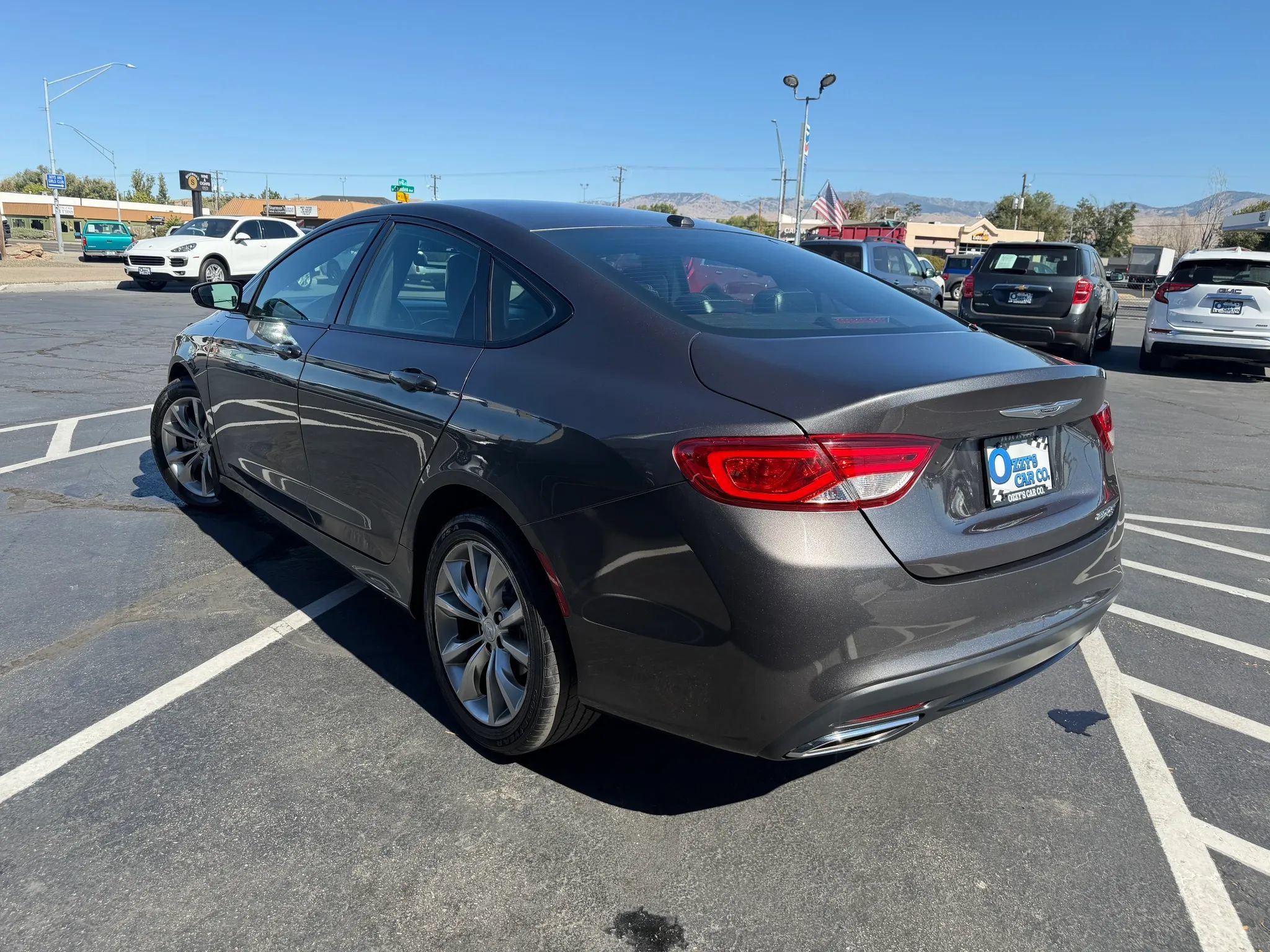Used 2016 Chrysler 200 S FWD image 6